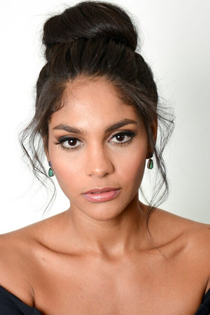 Photo of Barbara Reis from the Latest Netflix gallery