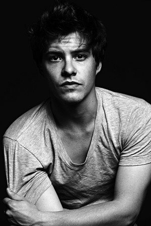 Xavier Samuel photo
