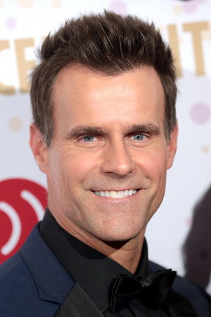 Cameron Mathison photo