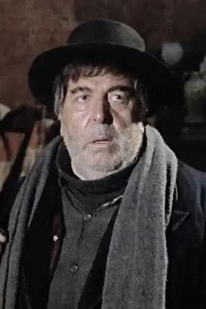 Photo of Ángel Álvarez from the Latest Netflix gallery