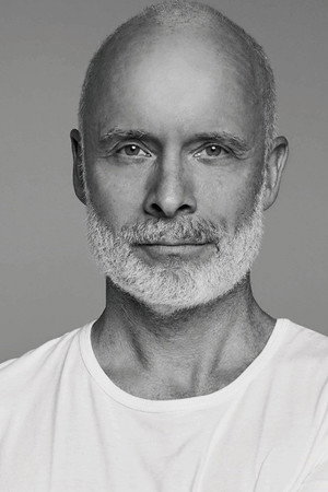 Photo of Mart Visser from the Latest Netflix gallery
