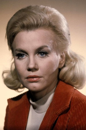 Elizabeth MacRae photo