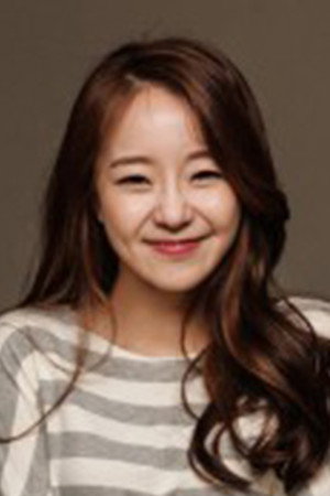 Photo of Moon Hee-ra from the Latest Netflix gallery
