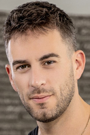 Photo of Liam Hunt from the Latest Netflix gallery
