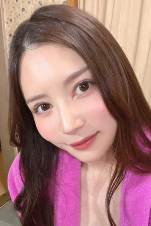 Photo of Miu Shiramine from the Latest Netflix gallery