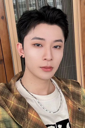 Photo of Zhu Yongqiang from the Latest Netflix gallery