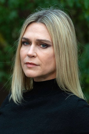 Marie-Josée Croze photo