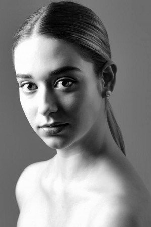 Photo of Piper Lincoln from the Latest Netflix gallery