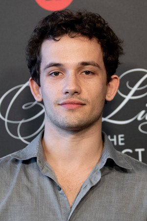 Photo of Eli Brown from the Latest Netflix gallery