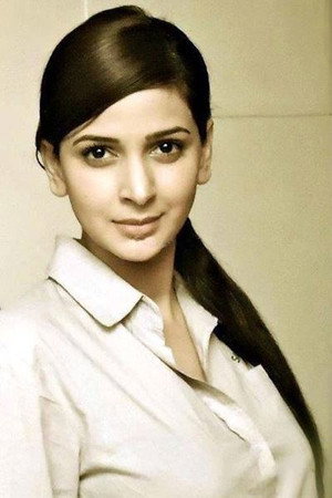 Saba Qamar photo