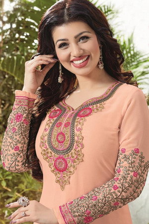 Ayesha Takia photo