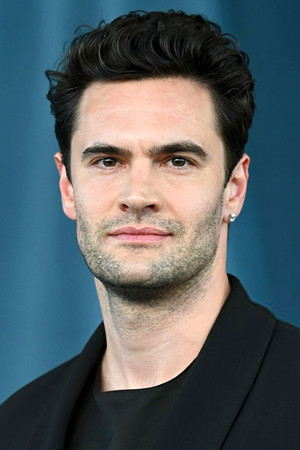Photo of Tom Bateman from the Latest Netflix gallery