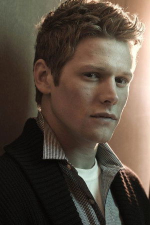 Zach Roerig photo