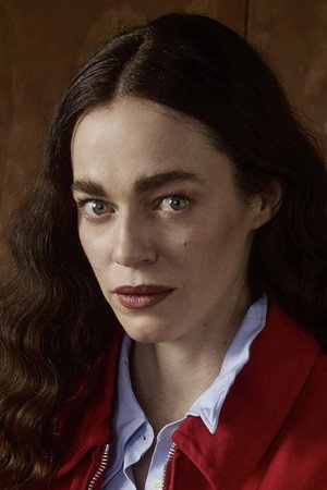Photo of Hailey Benton Gates from the Latest Netflix gallery