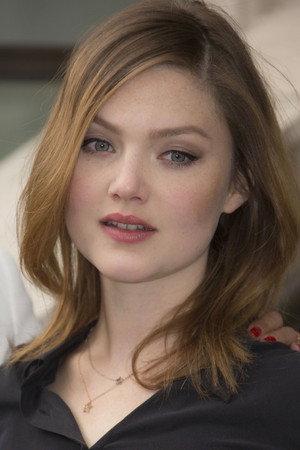 Holliday Grainger photo