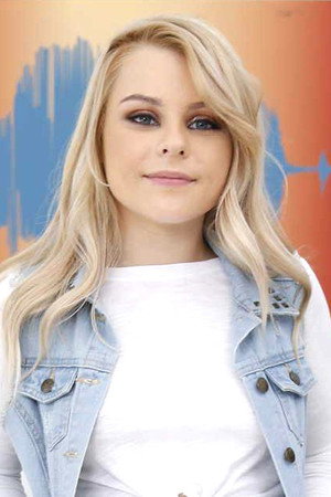 Photo of Skylar Valentine from the Latest Netflix gallery
