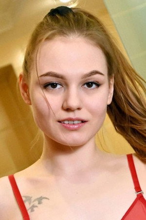 Photo of Silvia Wise from the Latest Netflix gallery