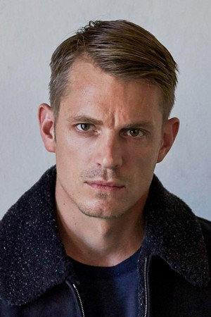 Joel Kinnaman photo