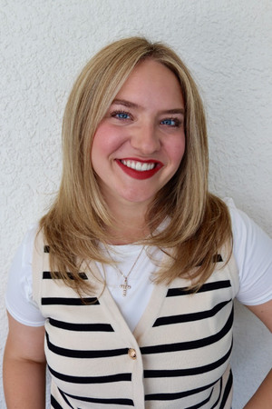 Photo of Ava Donahue from the Latest Netflix gallery