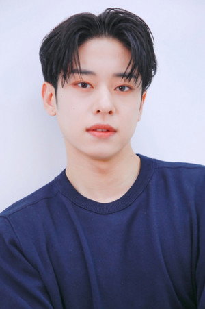 Photo of Kim Dong-hyun from the Latest Netflix gallery