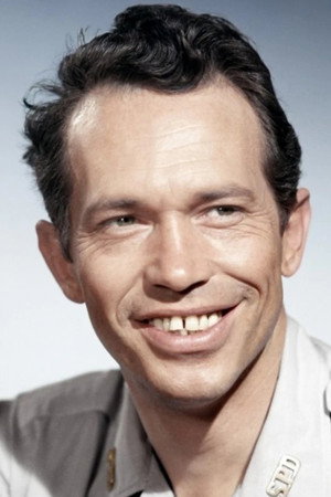 Warren Oates photo