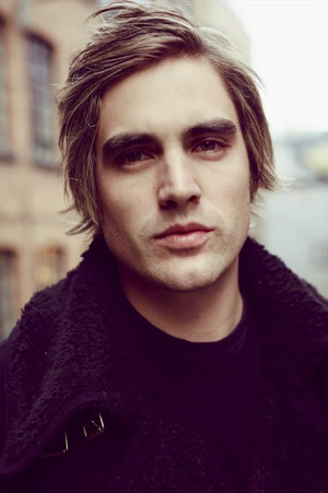 Charlie Simpson photo