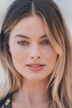 Photo of Margot Robbie from the Latest Netflix gallery