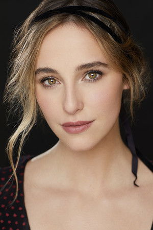 Lauren Swickard photo