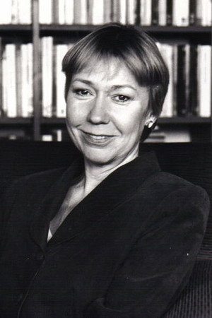 Gabrielle Lloyd photo