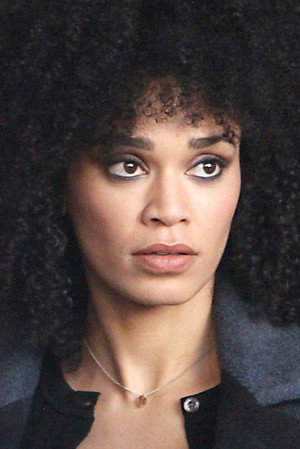 Pearl Thusi photo