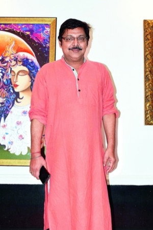Photo of Mihir Das from the Latest Netflix gallery