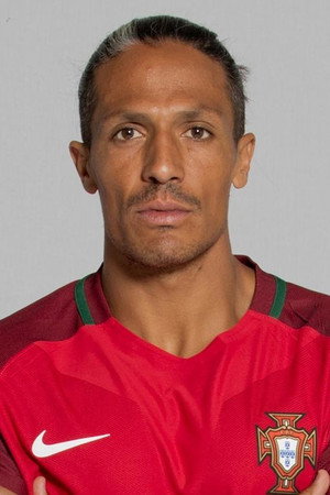 Photo of Bruno Alves from the Latest Netflix gallery
