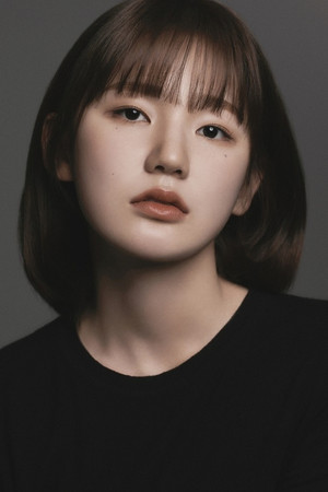 Photo of Lee Eun-saem from the Latest Netflix gallery