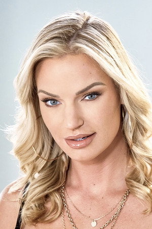Photo of Rachael Cavalli from the Latest Netflix gallery