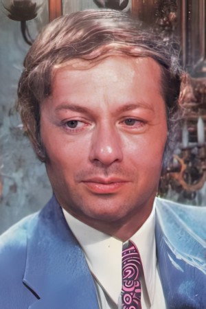 Kayhan Yıldızoğlu photo