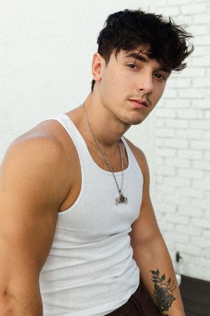Photo of Bryce Hall from the Latest Netflix gallery