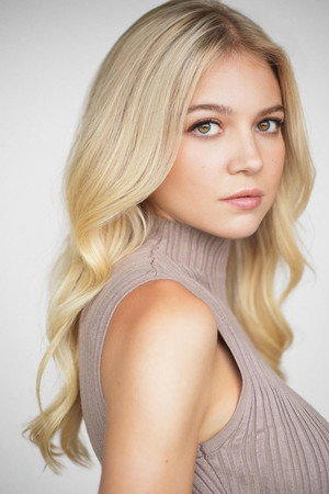 Photo of Abby Ross from the Latest Netflix gallery