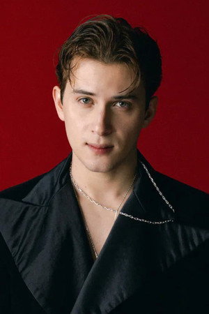 Photo of Alejandro Aramburú from the Latest Netflix gallery