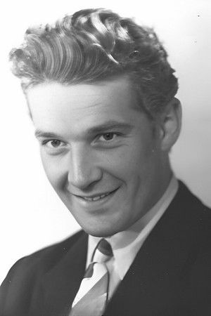 Georges Marchal photo