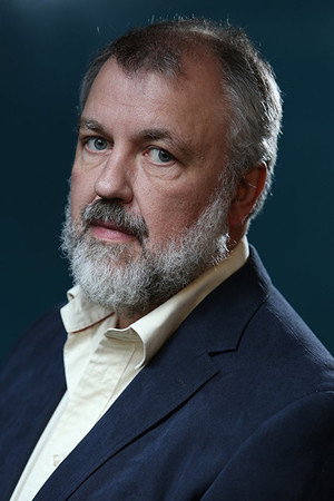 Photo of Pierse Stevens from the Latest Netflix gallery