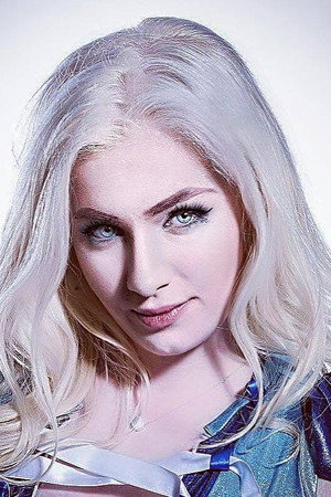 Photo of Sierra Loxton from the Latest Netflix gallery