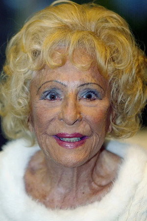 Leni Riefenstahl photo