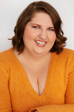 Photo of Maddie Chyczij from the Latest Netflix gallery