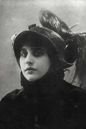 Photo of Vera Kholodnaya from the Latest Netflix gallery