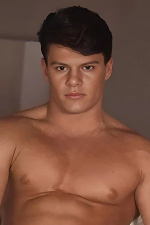 Photo of Derek Cruise from the Latest Netflix gallery