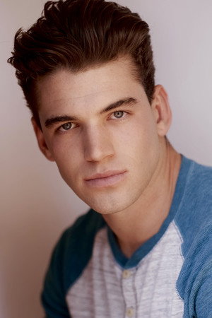 Photo of Noah Fearnley from the Latest Netflix gallery