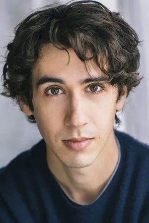 Photo of Riley Davis from the Latest Netflix gallery