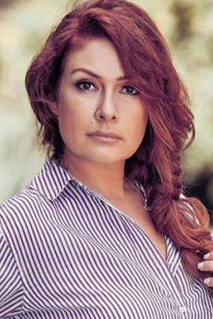 Photo of Zeynep Gülmez from the Latest Netflix gallery