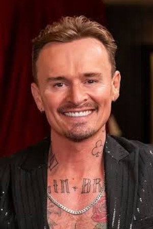 Photo of Jon Lee from the Latest Netflix gallery
