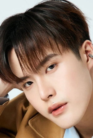 Allan Asawasuebsakul photo